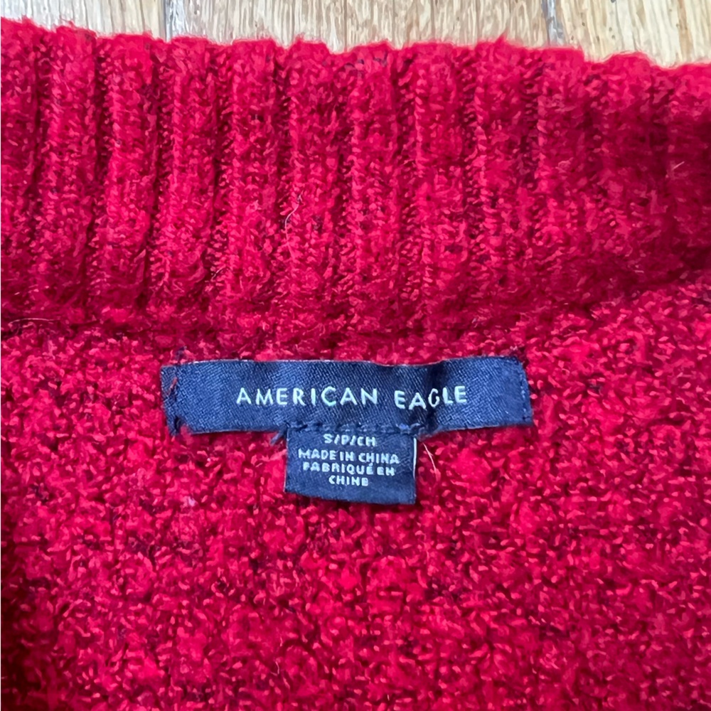 American Eagle Red Knit Sweater Size Small - Picture 5 of 6
